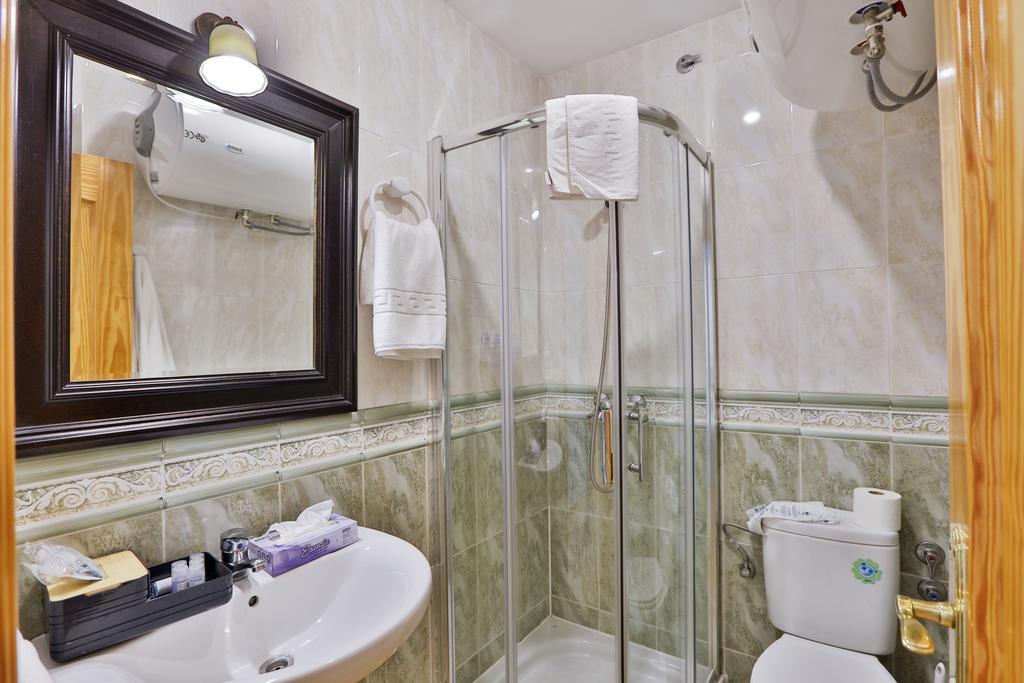 Apartamentos Castillo Cazorla Eksteriør bilde